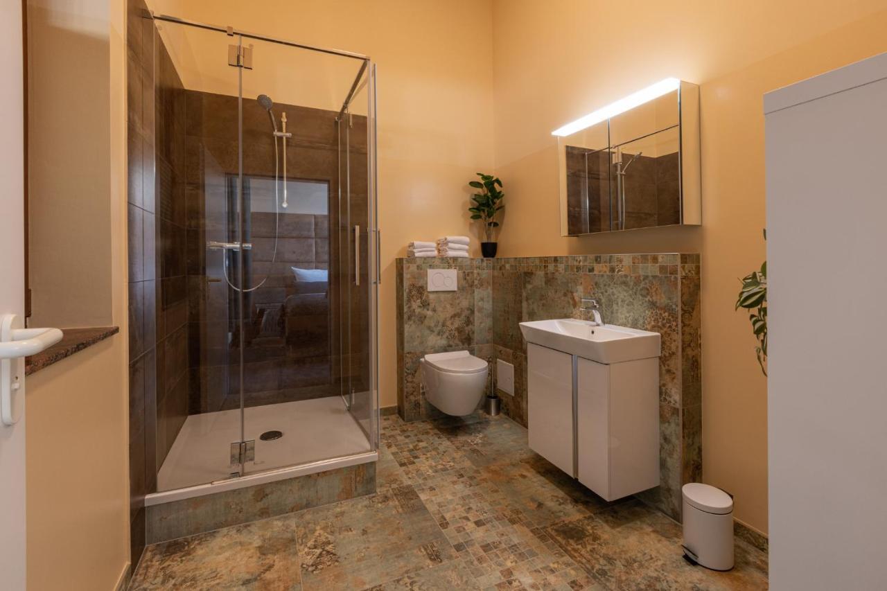 Fabric Apartments Dettingen an der Erms Dış mekan fotoğraf